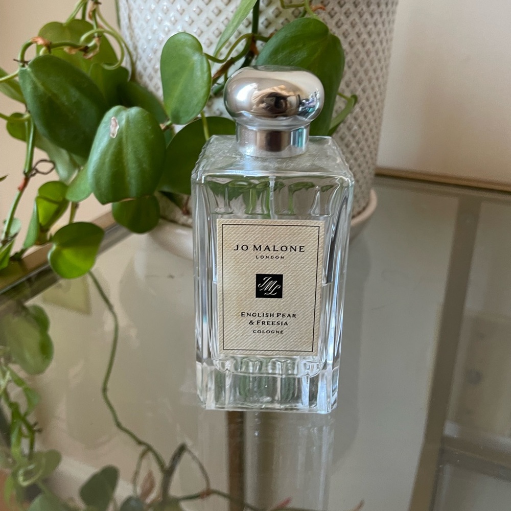English Pear & Freesia Cologne